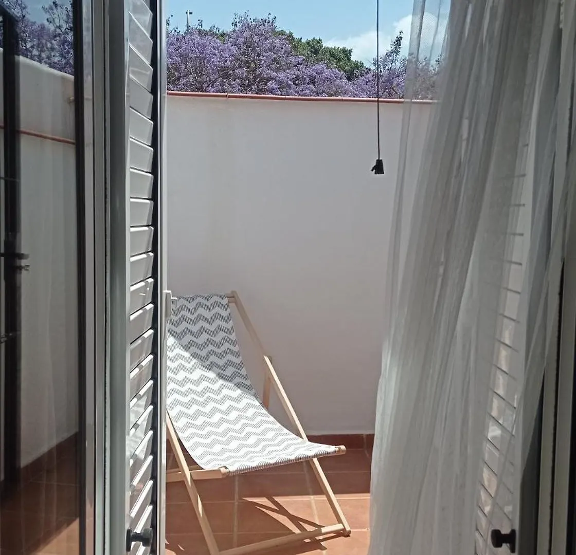 Estancia De Invitados De Casa Tais Málaga Habitación en casa particular